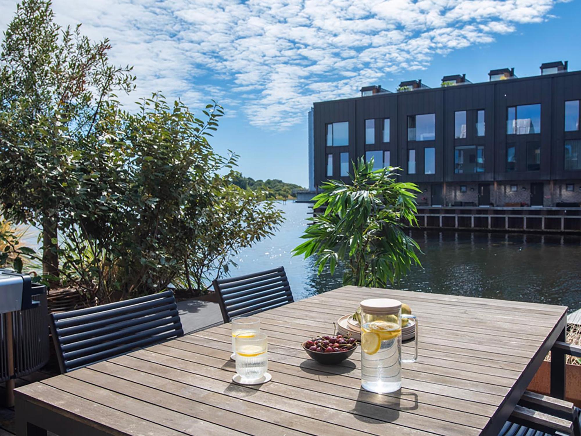Vakantiehuis Sanders Pier - Fantastic 3-bedroom Townhouse With Balcony Terrace